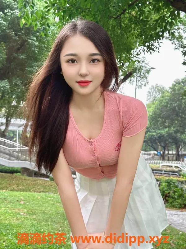 深圳楼凤-深圳龙华豆芽菜，22岁166C，700元超值服务