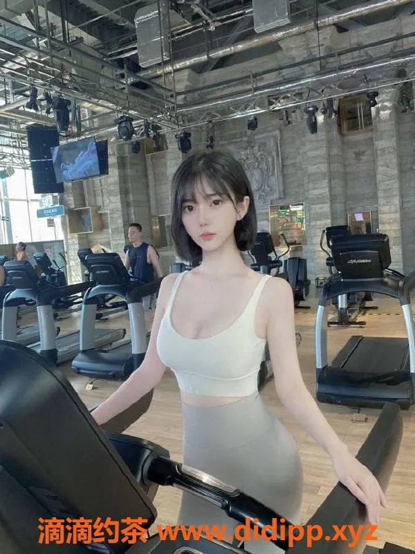 广州楼凤-天河嫩妹楠楠，700元舌吻服务等你来试！