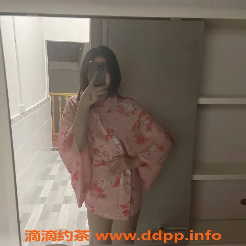 北京楼凤-十里堡萝莉内衣卖家啊凄，批发15z起