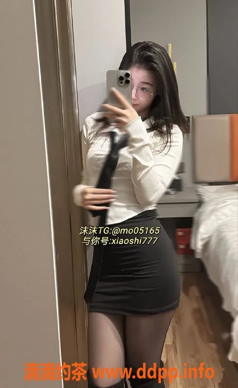 广州楼凤-越秀嫩妹沫沫，700p舌吻体验，让你享受极致放松