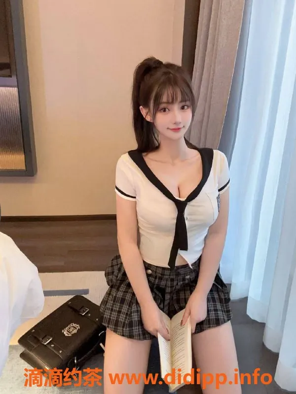 广州楼凤-天河蓝柑橘御姐，双飞大胸只需900p