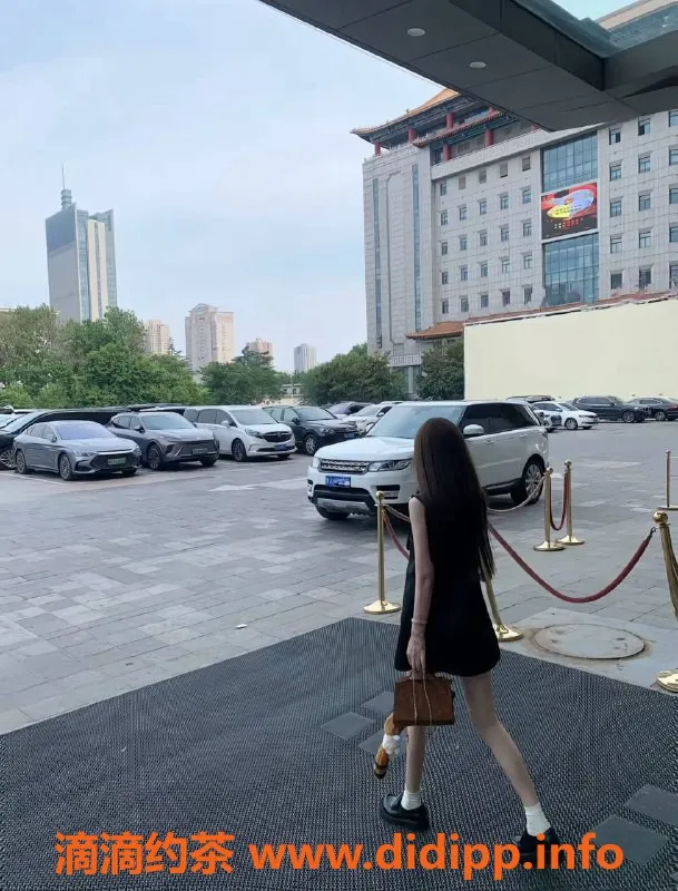 深圳楼凤-宝安琪琪，1200元优质服务，快来体验吧！