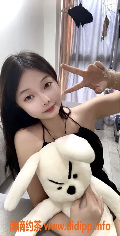 深圳楼凤资源信息,深圳龙岗嫩妹加多宝，900元任你选