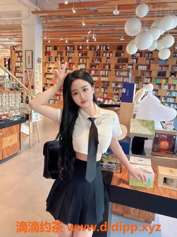 杭州楼凤-上城文文，162CM长腿嫩妹，8p体验