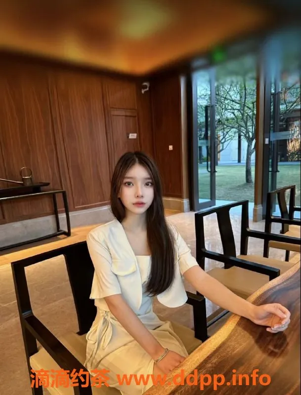 成都外围-成都19岁嫩妹圆圆，160身高，700元全套服务