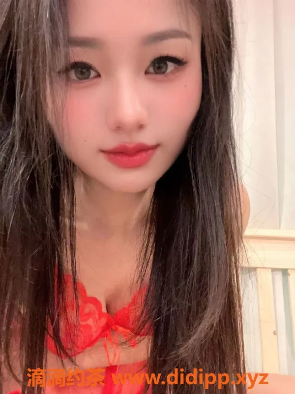 深圳楼凤-罗湖小樱，课费800起！