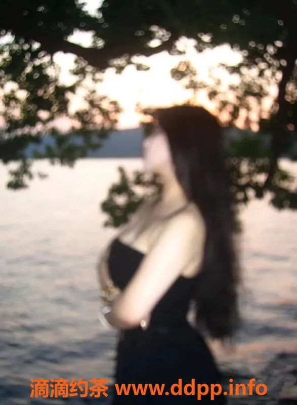 广州楼凤-天河公园可爱女奴，道歉服务仅438元