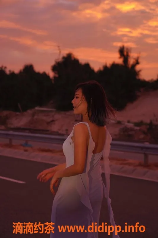 深圳楼凤资源信息,深圳宝安吱吱，25岁长腿白虎，800元起