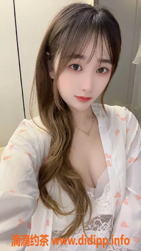 广州楼凤资源信息,佛山童童彤，嫩妹700p服务体验