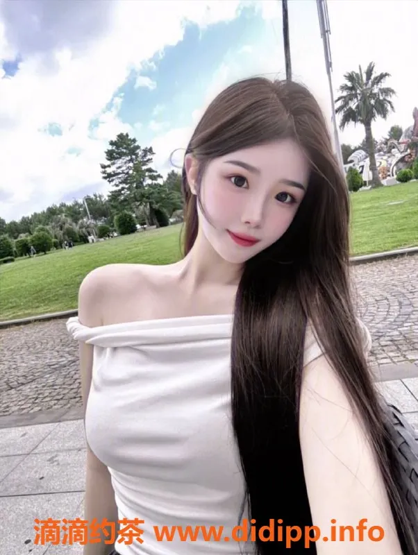 深圳楼凤-深圳龙华可乐 22岁173cm 1100元起服务