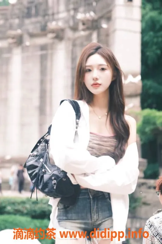 深圳楼凤资源信息,福田胡小小，950P，高颜值陪玩服务