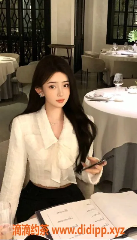 深圳楼凤-漫雪|深圳龙岗|22岁|162|45|1100元起