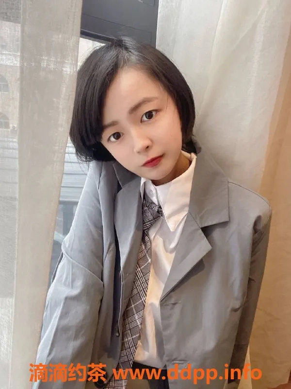 广州楼凤-天河嫩妹小琪，700水费，激情舌吻等你来试！