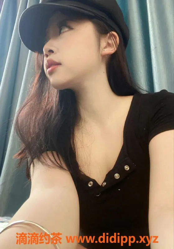 深圳楼凤-深圳罗湖诗诗，160cm C罩杯，800元起