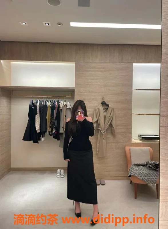 深圳楼凤-深圳福田彤宝，长腿大胸老师，700元起