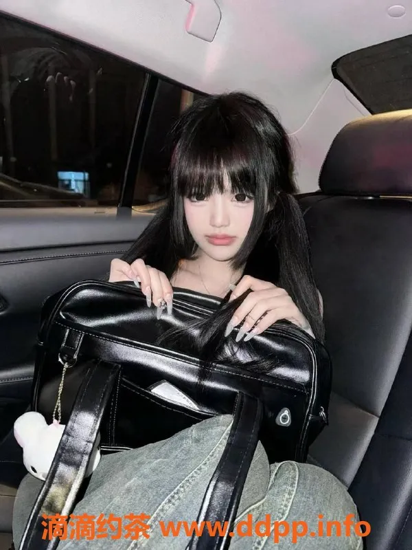 深圳楼凤资源信息,南山梦娜，19岁，167cm，49斤，私人约会1288元起