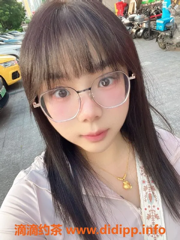 深圳楼凤资源信息,深圳龙岗嘉嘉，25岁C罩杯，500元起