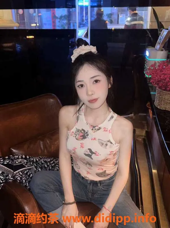 深圳楼凤-南山甜美清纯小辣椒，160cm身高只要600元