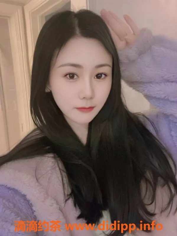 广州楼凤-天河嫩妹琪琪，水费600p，热情舌吻服务