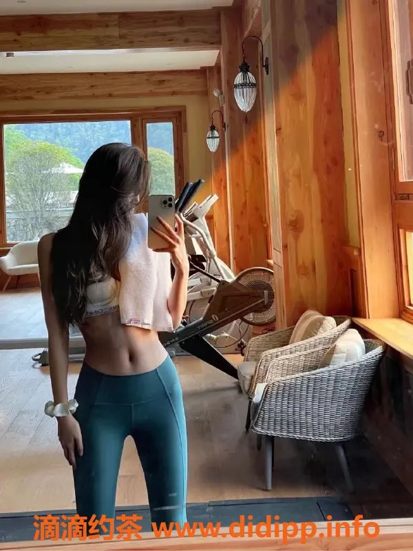 深圳楼凤-23岁梓涵，168cm，胸围D，福田3500元起