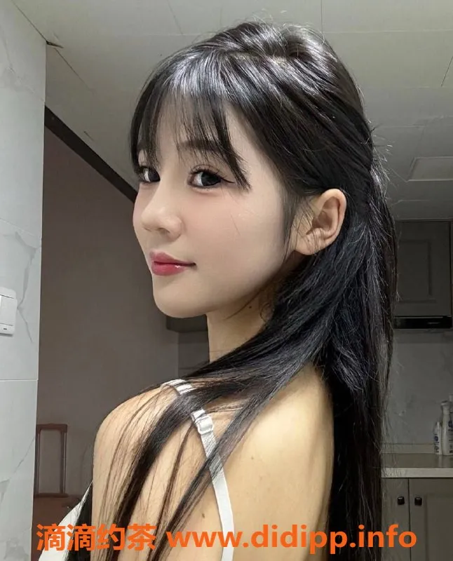 杭州楼凤资源信息,萧山嫩妹雨薇，颜值在线共浴服务