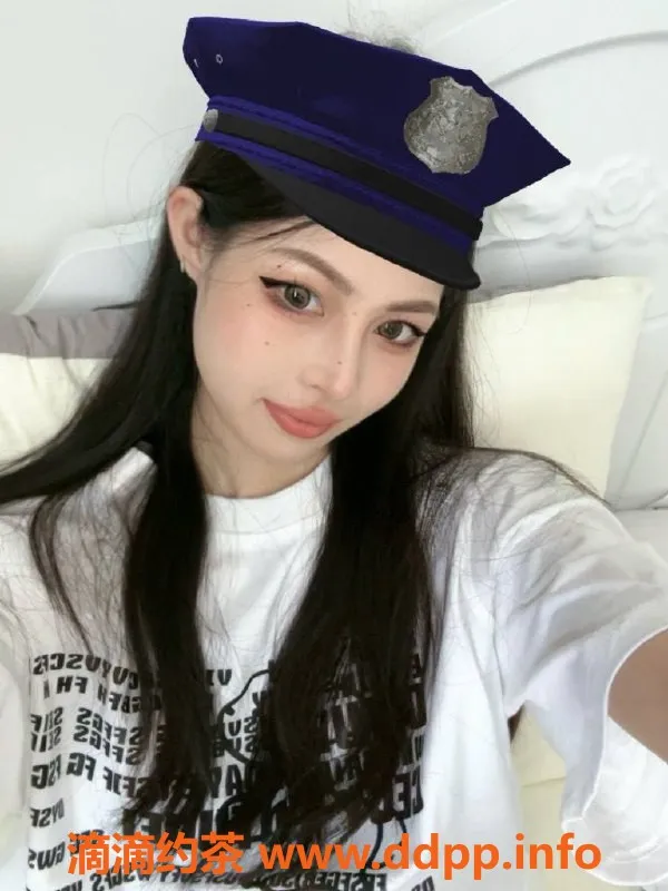 杭州上门服务-萧山区小怡，158厘米、40斤，热情可爱陪玩