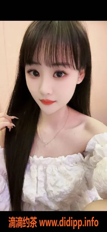 广州楼凤资源信息,佛山金沙洲莉莉，大胸嫩妹800p双飞体验