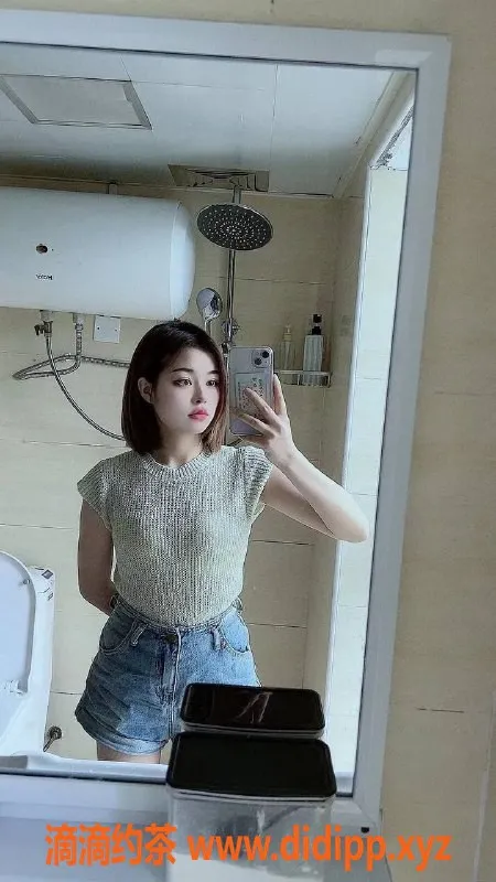 广州楼凤-天河小可爱，600元69p舌吻御姐等你来体验