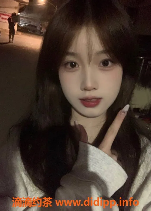 杭州楼凤-萌程程 18岁 校园风格 160cm 48斤 1300元起