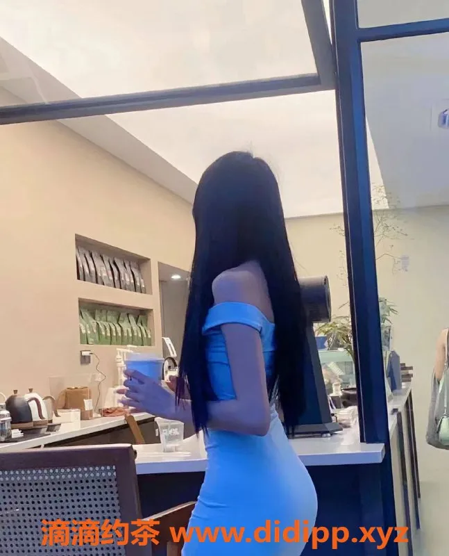 杭州楼凤-杭州乐瑶19岁，168斤小萝莉，陪浴等服务只需1000