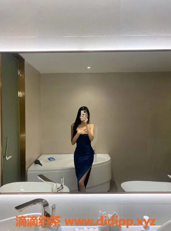 杭州楼凤-杭州乐瑶19岁，168斤小萝莉，陪浴等服务只需1000