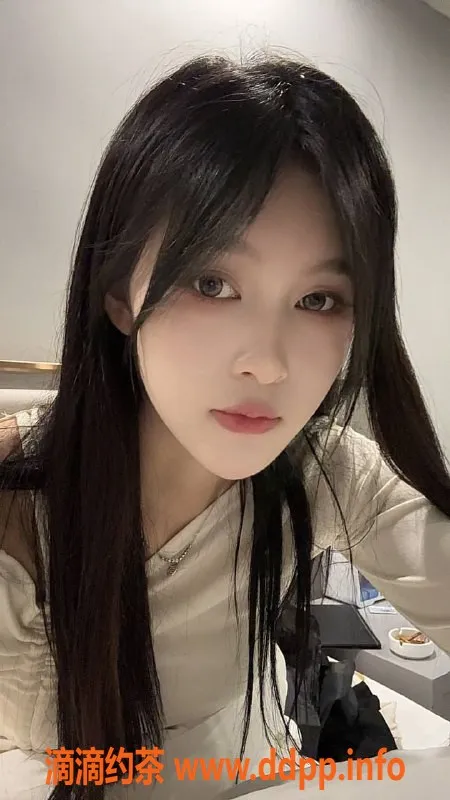 长沙楼凤-雨花区小乐，600p服务，快来体验！