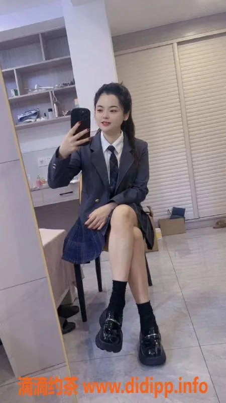 广州楼凤-佛山小琪御姐，水费500p，超值享受！