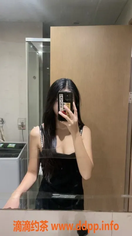 杭州楼凤-拱墅区19岁嫩妹小雅，500起超值体验