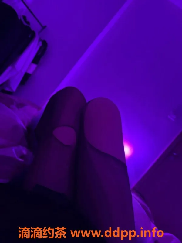 上海楼凤-普陀崽崽，05年嫩妹，36C，45kg，900元起