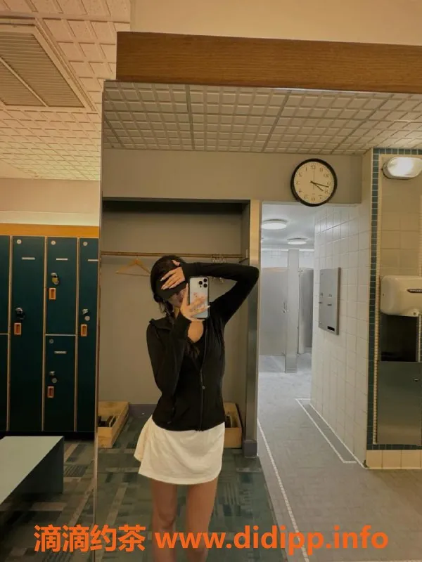 深圳楼凤资源信息,19岁夏夏，171cm D胸，深圳福田1300起！