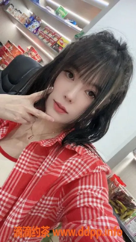 广州楼凤-天河玥儿，爆乳美女，500元一小时