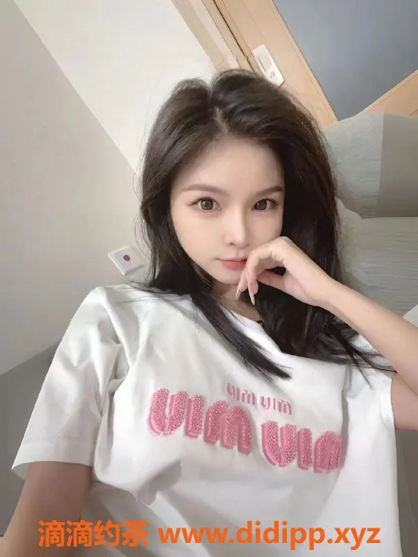 深圳楼凤资源信息,深圳龙华蜜糖，160cm，42kg，千元档私享服务