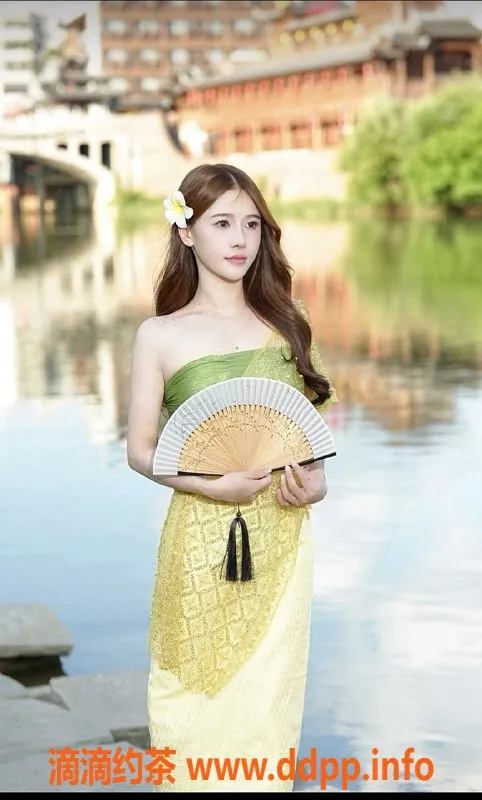 深圳楼凤-深圳南山七七，23岁170cm，价格超值！