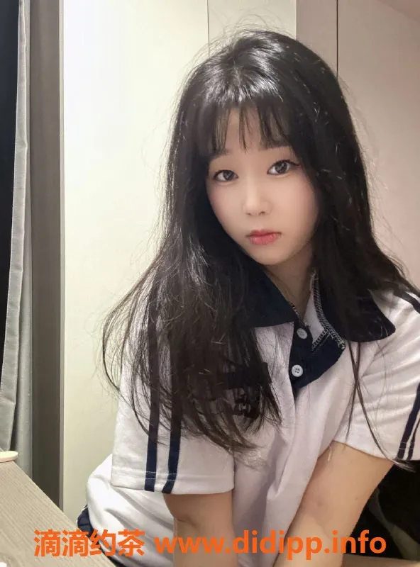 深圳楼凤-宝安果粒橙，800元口爆服务，超值体验