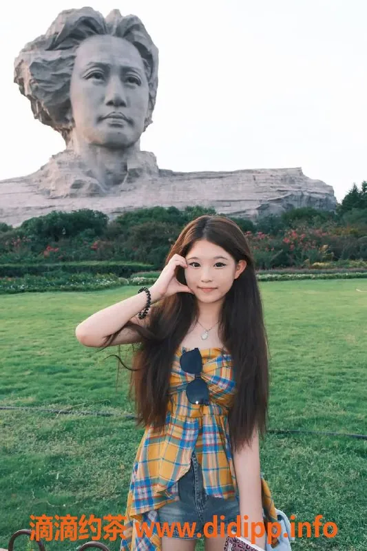 广州楼凤-天河嫩妹豆沙包，水费700p，实力推荐！