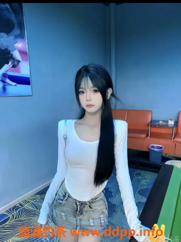 杭州楼凤-kk，16岁，167cm，100斤，热情服务等你来解锁！