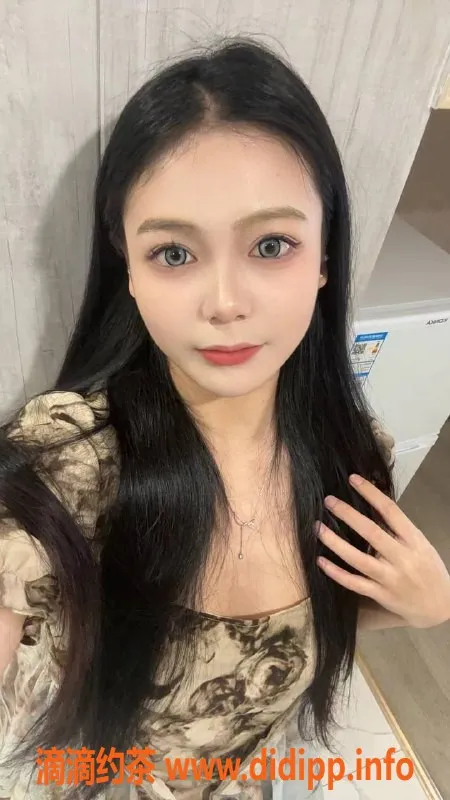 广州楼凤-番禺媚瑶瑶，嫩妹600元体验