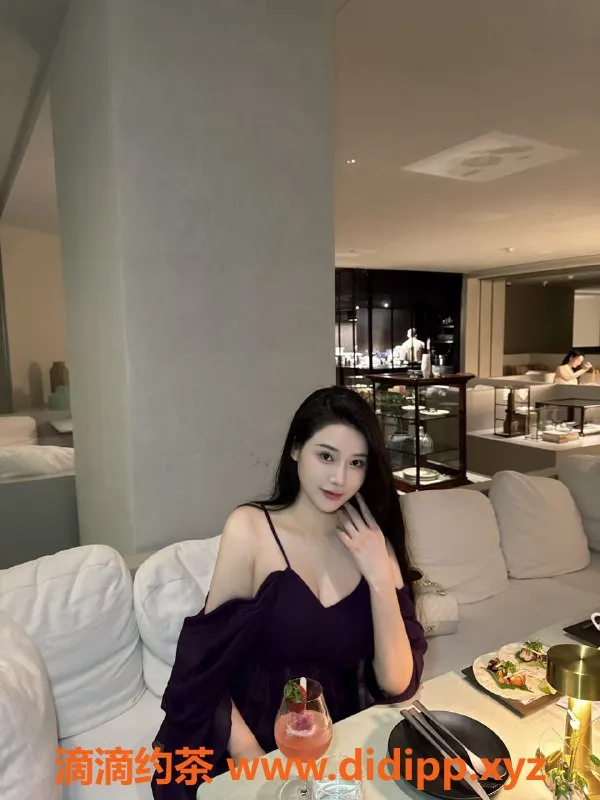 深圳楼凤-深圳福田小九，170cm长腿美女，1400起