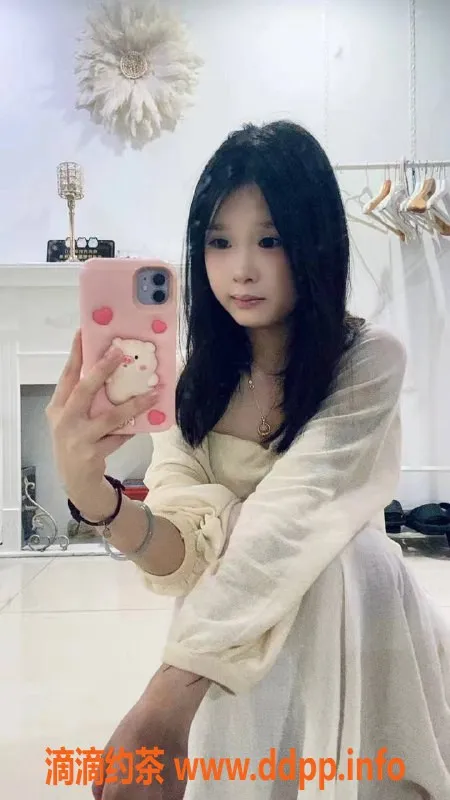 广州楼凤-番禺雪梨嫩妹，700元起伺候你