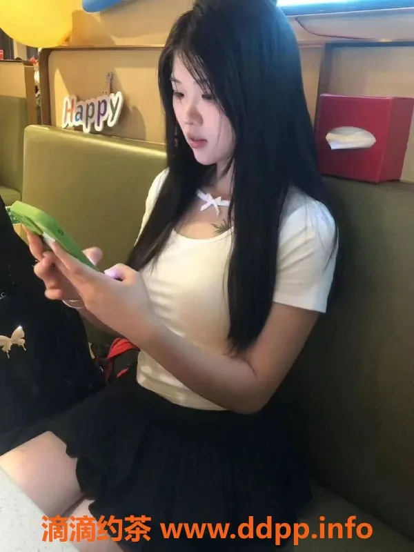 广州楼凤资源信息,佛山南海嫩妹月儿，舌吻服务700p