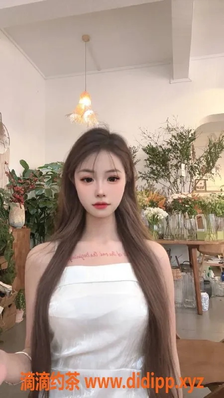 深圳楼凤-深圳宝安西西，身高165，年龄18，1000元起