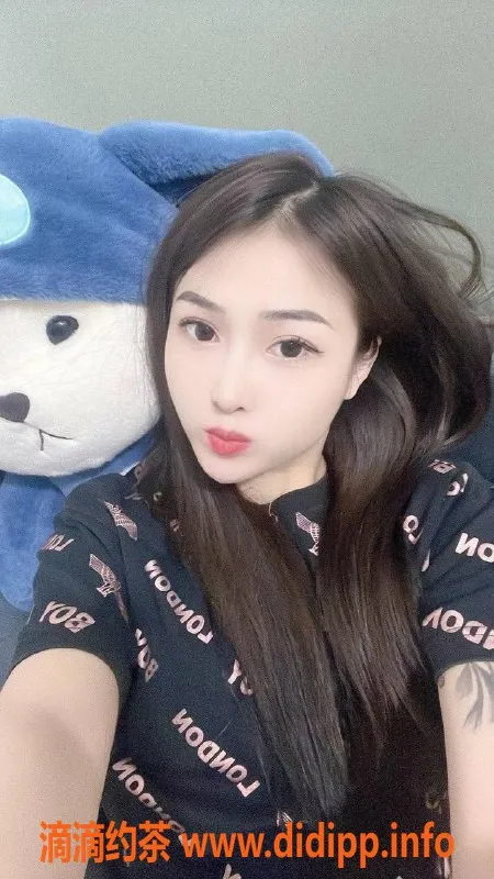 深圳楼凤资源信息,坂田小露露，600元鸳鸯浴服务体验