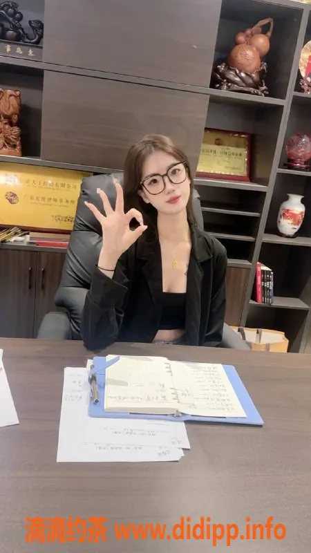 深圳楼凤-深圳龙岗柒柒19岁，价格788元/次