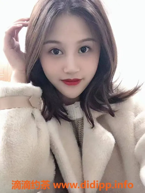 深圳楼凤-龙华咸蛋，制服丝袜调情服务仅1000起